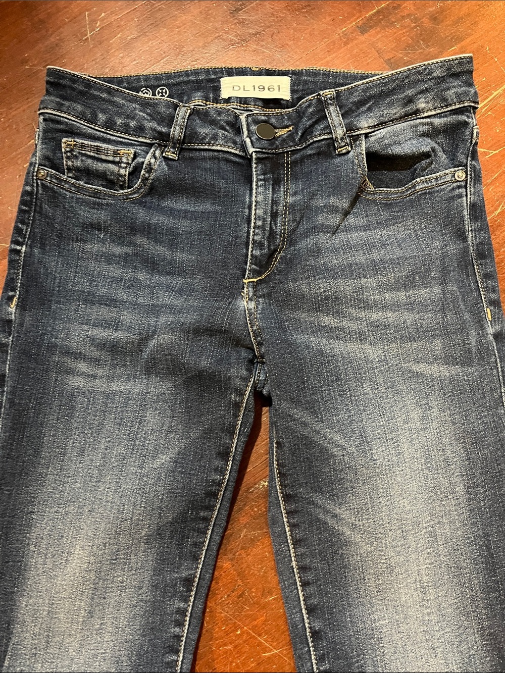 🌻3/$15🌻 DL1961 Dark Blue Skinny Jeans - Picture 4 of 9